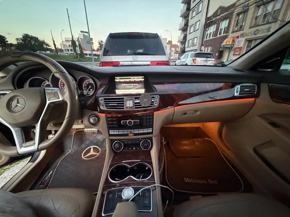 2013 Mercedes-Benz C218 CLS-Class - Image 6 of 16