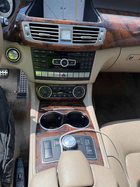 2013 Mercedes-Benz C218 CLS-Class - Image 12 of 15