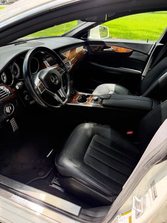 2013 Mercedes-Benz C218 CLS-Class - Image 8 of 16