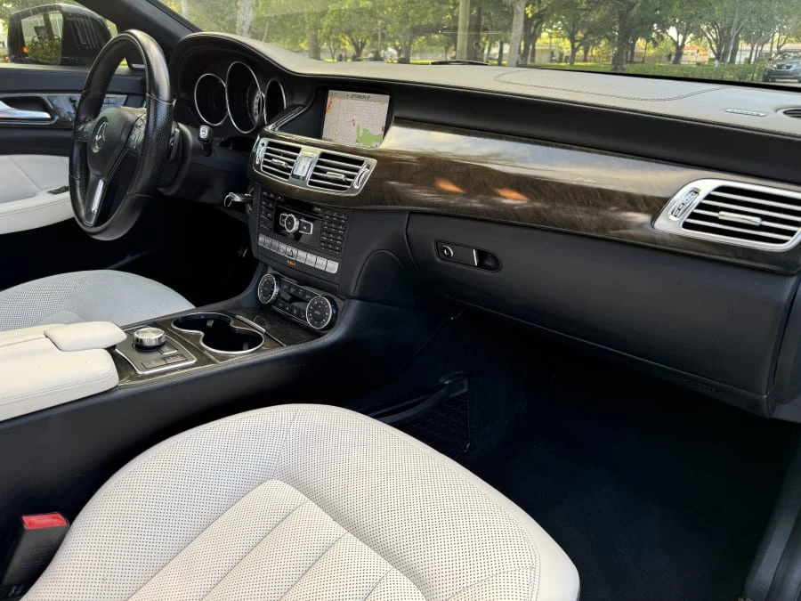 2013 Mercedes-Benz C218 CLS-Class - Image 24 of 31