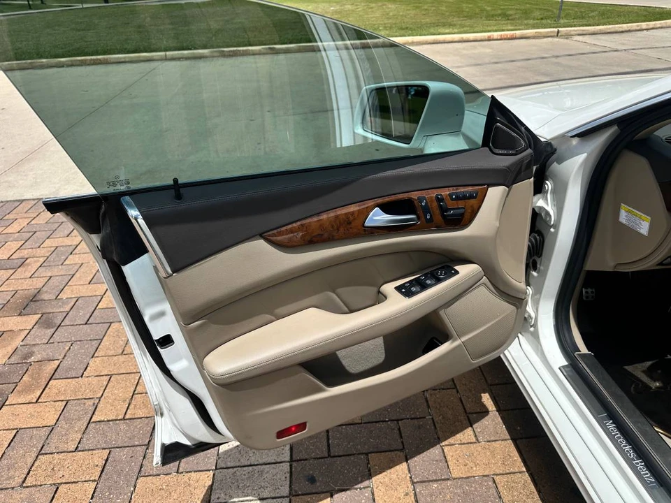 2013 Mercedes-Benz C218 CLS-Class - Image 10 of 21