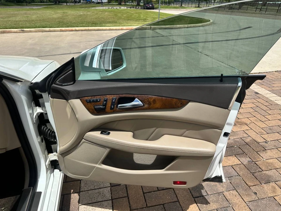 2013 Mercedes-Benz C218 CLS-Class - Image 16 of 21