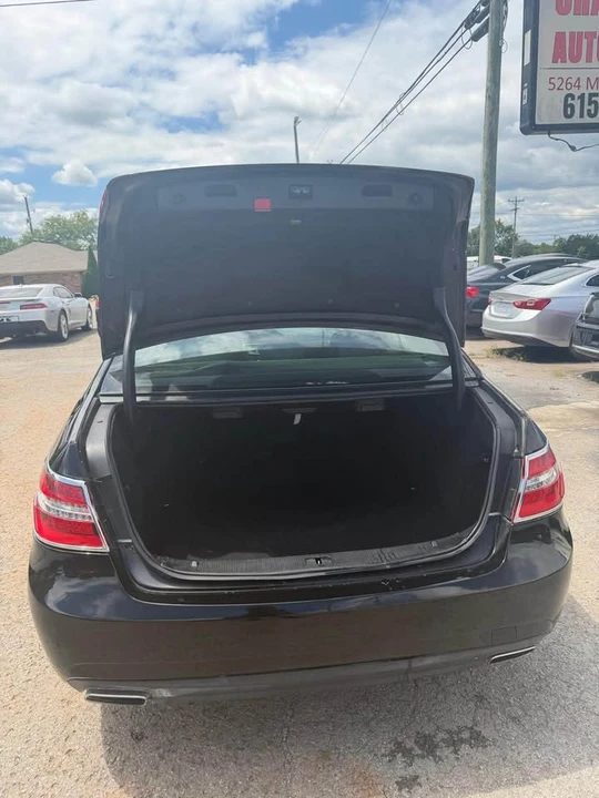 2013 Mercedes-Benz W212 E-Class - Image 2 of 14