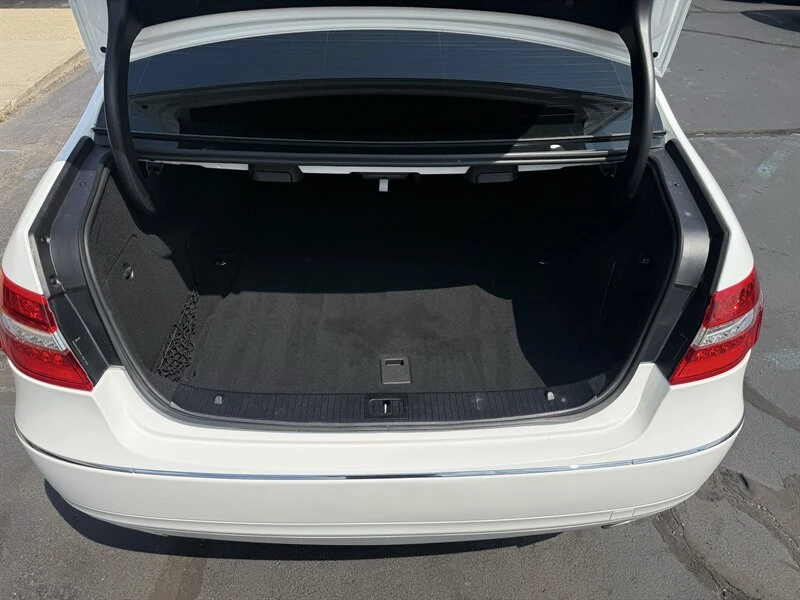 2013 Mercedes-Benz W212 E-Class - Image 6 of 12