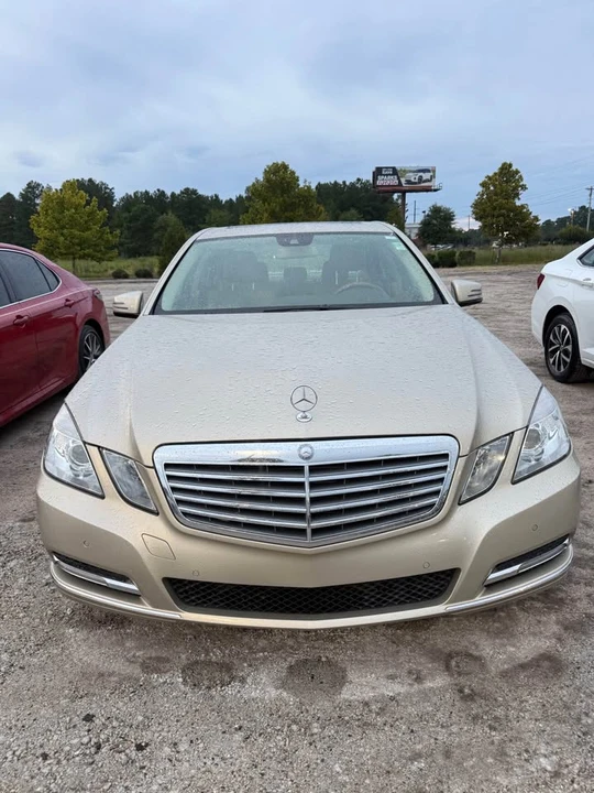 2013 Mercedes-Benz W212 E-Class - Image 2 of 2
