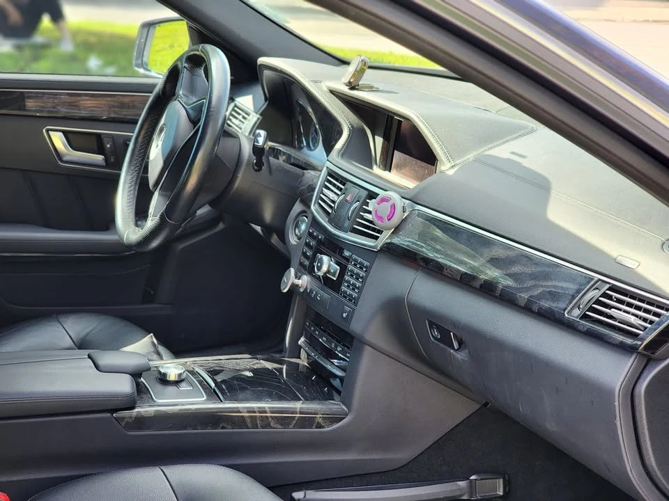2013 Mercedes-Benz W212 E-Class - Image 12 of 18