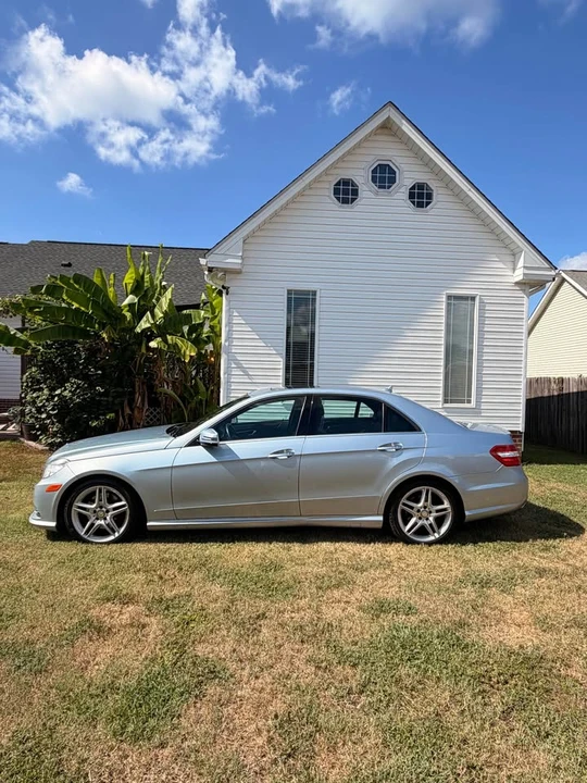 2013 Mercedes-Benz W212 E-Class - Image 3 of 12