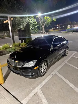 2013 Mercedes-Benz E-Class E 300 4MATIC Sedan 4D