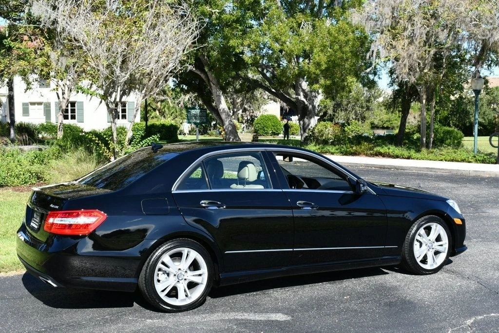 2013 Mercedes-Benz W212 E-Class - Image 6 of 12