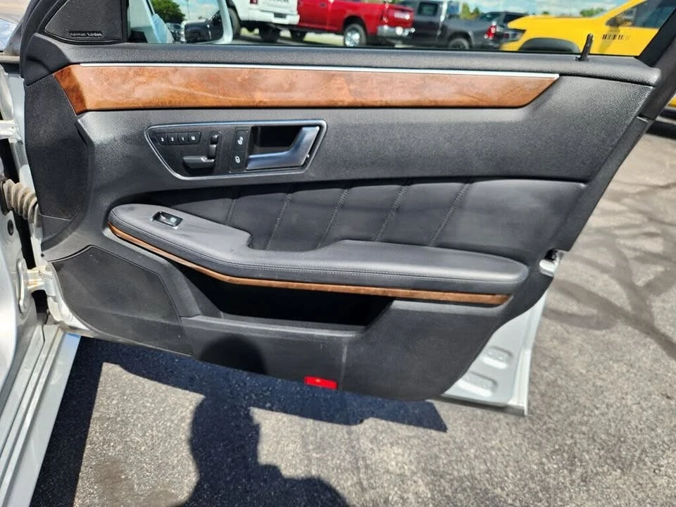2013 Mercedes-Benz W212 E-Class - Image 10 of 20