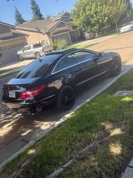 2013 Mercedes-Benz E-Class E 350 4MATIC Coupe 2D