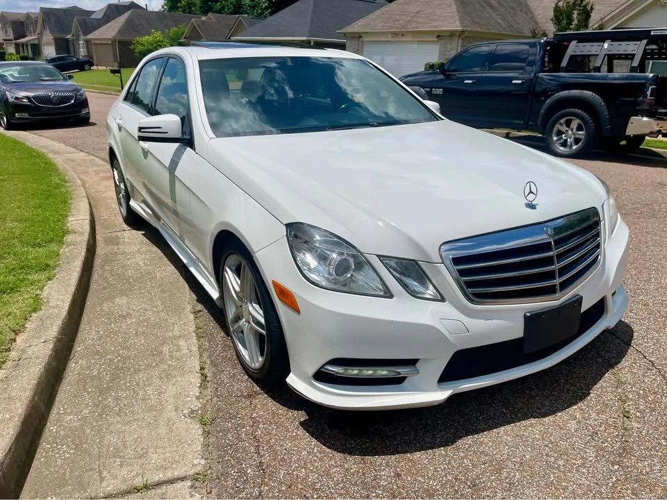 2013 Mercedes-Benz W212 E-Class - Image 3 of 12