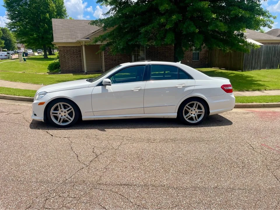 2013 Mercedes-Benz W212 E-Class - Image 4 of 12