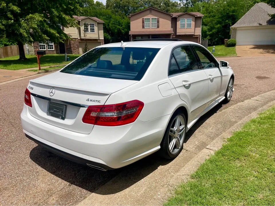 2013 Mercedes-Benz W212 E-Class - Image 5 of 12