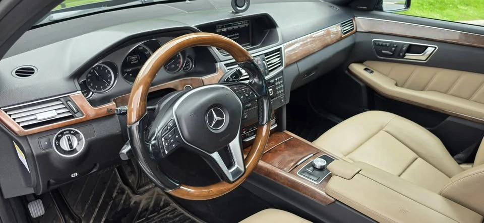 2013 Mercedes-Benz W212 E-Class - Image 7 of 11