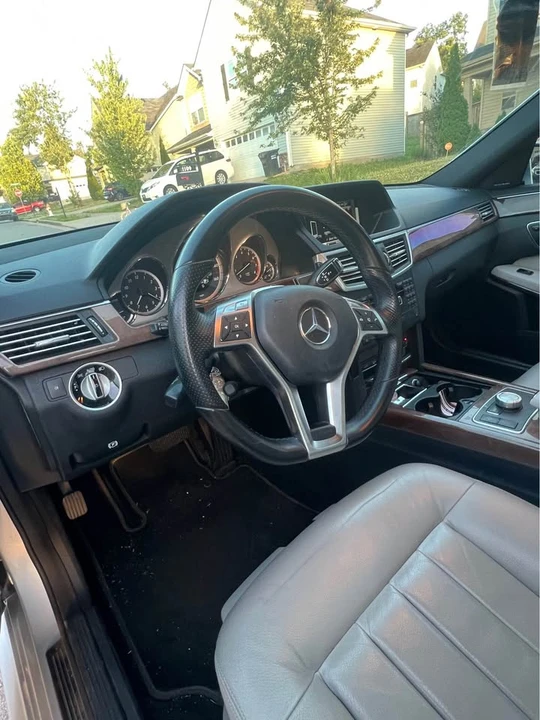 2013 Mercedes-Benz W212 E-Class - Image 9 of 17