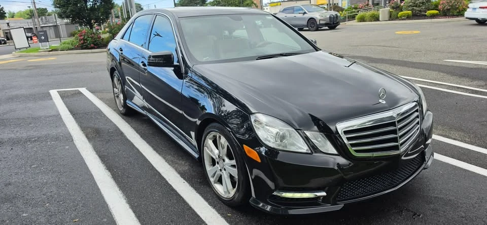 2013 Mercedes-Benz W212 E-Class - Image 2 of 11