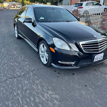 2013 Mercedes-Benz E-Class E 350 4MATIC Sedan