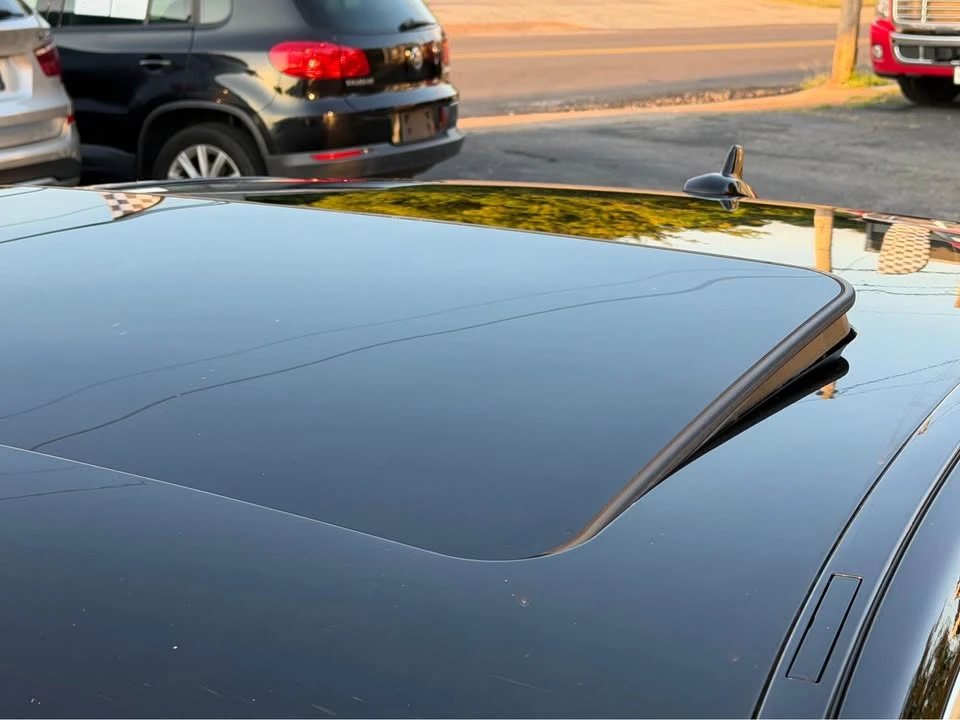 2013 Mercedes-Benz W212 E-Class - Image 8 of 20
