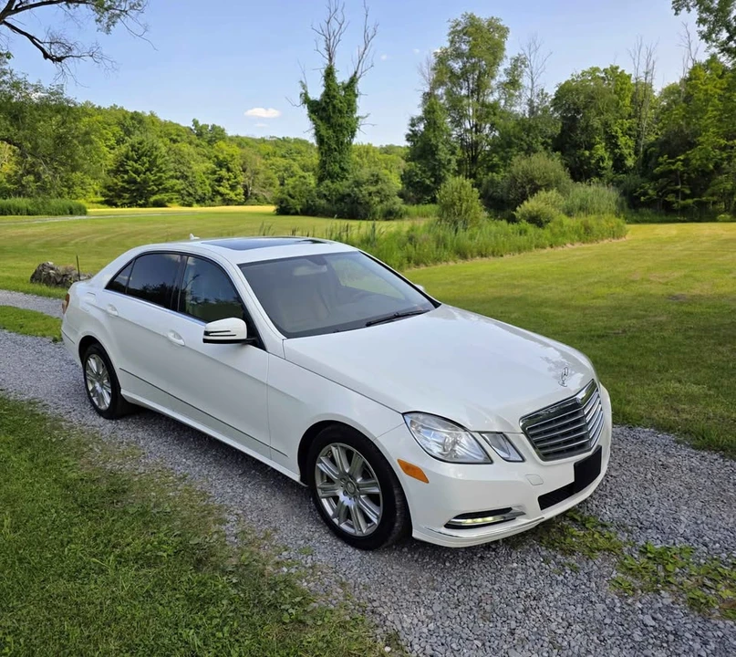 2013 Mercedes-Benz W212 E-Class - Image 4 of 20
