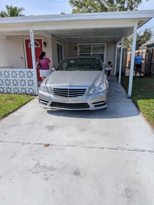 2013 Mercedes-Benz W212 E-Class - Image 2 of 4