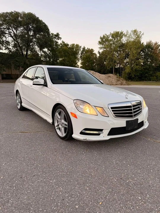 2013 Mercedes-Benz W212 E-Class - Image 3 of 15