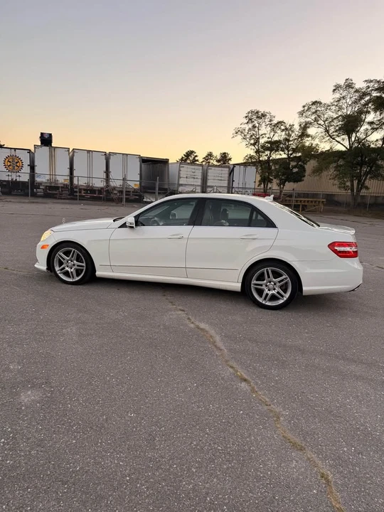 2013 Mercedes-Benz W212 E-Class - Image 8 of 15