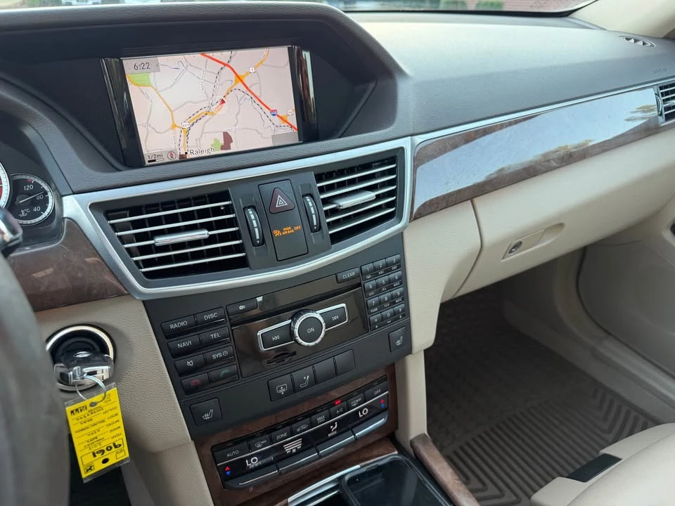 2013 Mercedes-Benz W212 E-Class - Image 12 of 19