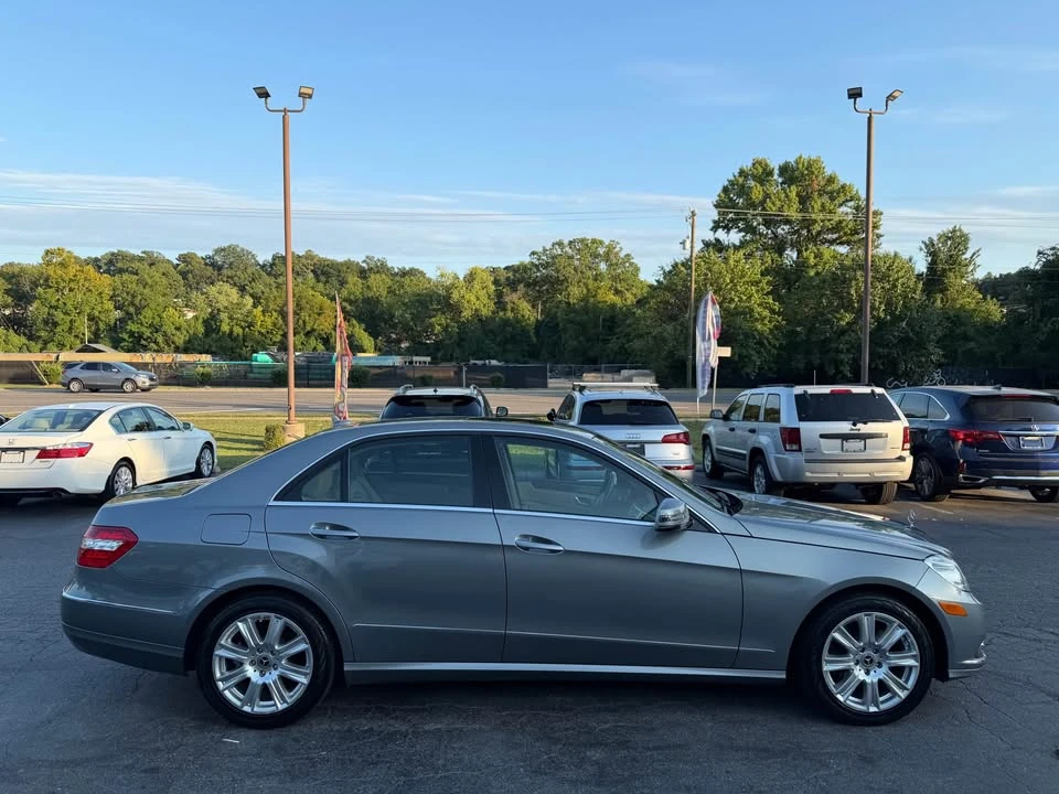 2013 Mercedes-Benz W212 E-Class - Image 6 of 19