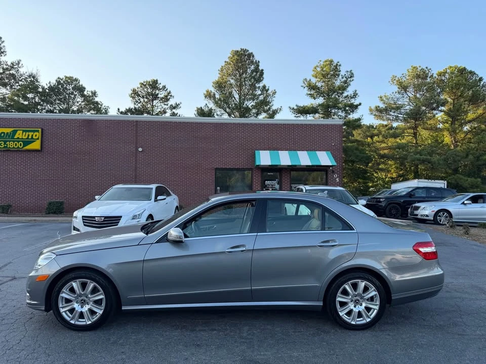 2013 Mercedes-Benz W212 E-Class - Image 2 of 19