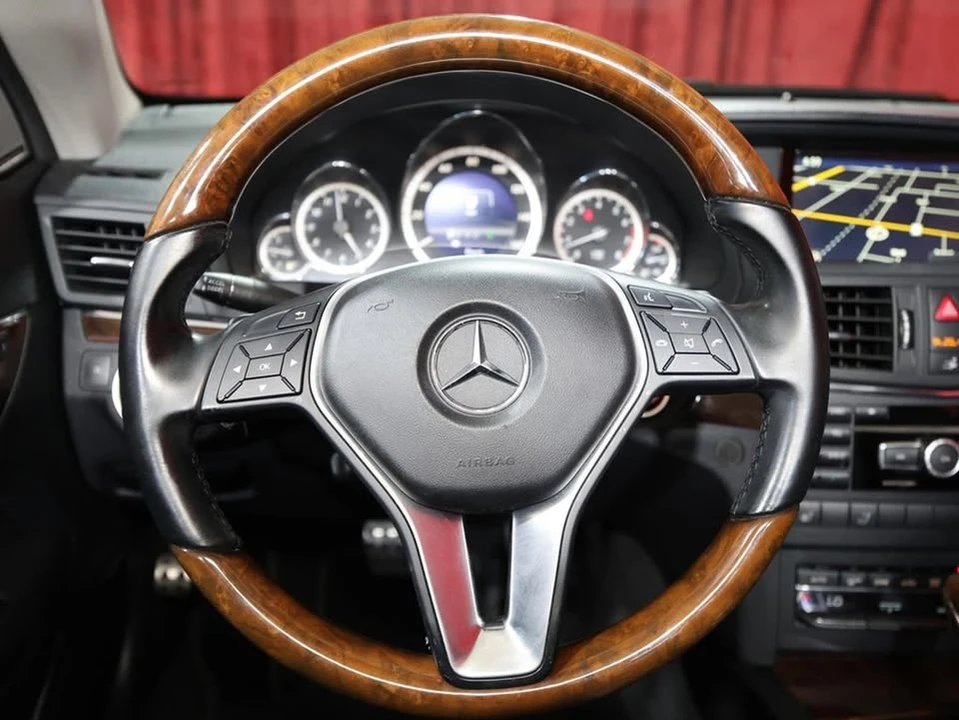 2013 Mercedes-Benz W212 E-Class - Image 17 of 18