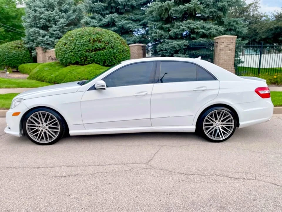 2013 Mercedes-Benz W212 E-Class - Image 2 of 19