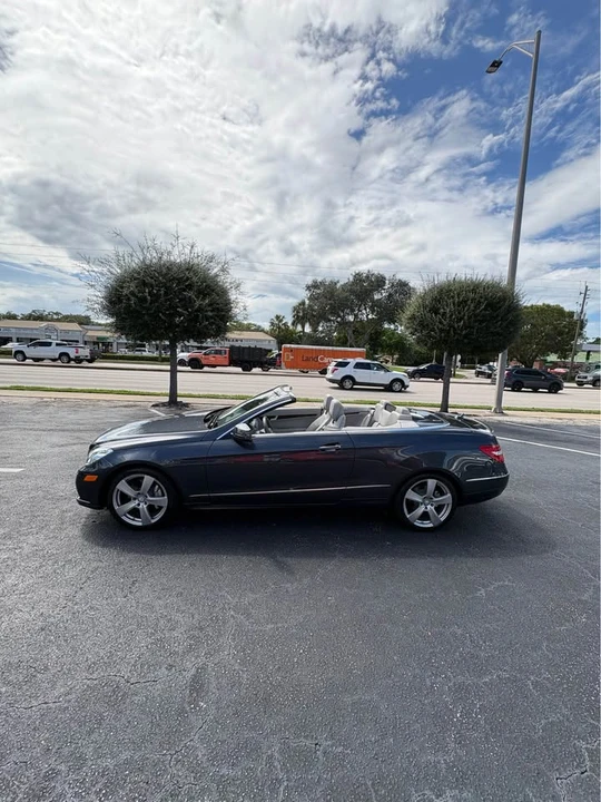 2013 Mercedes-Benz C207/A207 E-Class Coupe & Convertible - Image 2 of 17