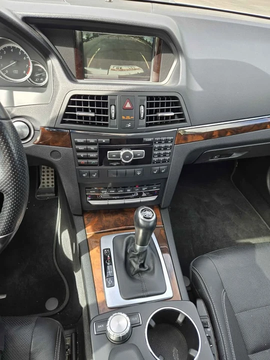 2013 Mercedes-Benz C207/A207 E-Class Coupe & Convertible - Image 16 of 20