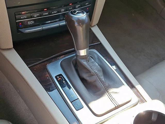 2013 Mercedes-Benz W212 E-Class - Image 10 of 20