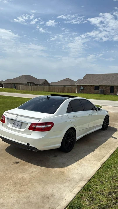 2013 Mercedes-Benz W212 E-Class - Image 6 of 12