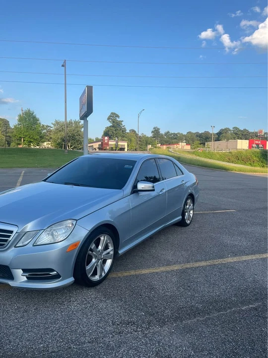 2013 Mercedes-Benz W212 E-Class - Image 2 of 12