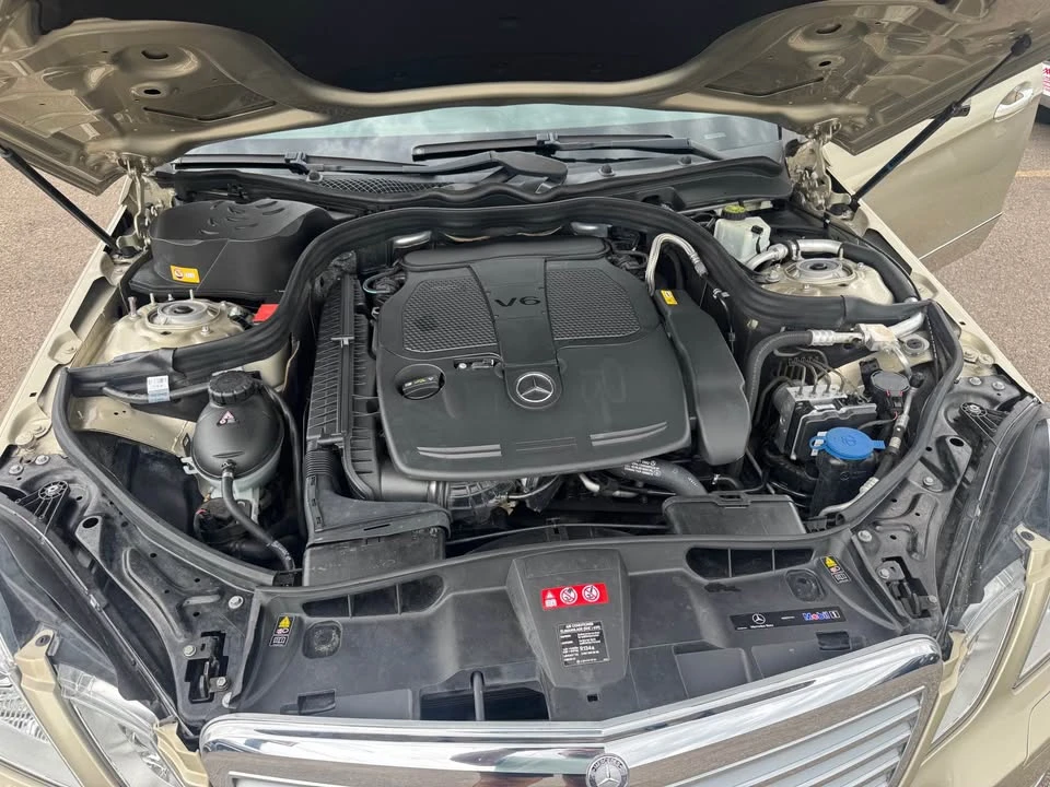 2013 Mercedes-Benz W212 E-Class - Image 18 of 19