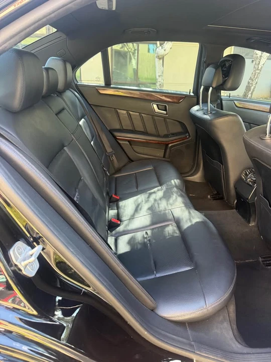 2013 Mercedes-Benz W212 E-Class - Image 11 of 12
