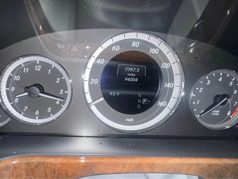 2013 Mercedes-Benz W212 E-Class - Image 10 of 16