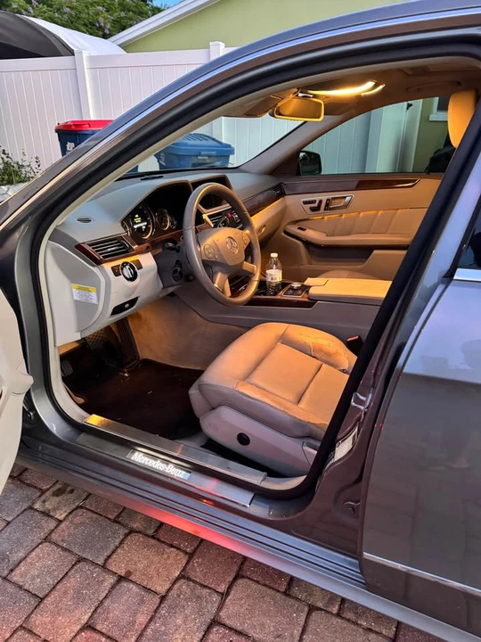 2013 Mercedes-Benz W212 E-Class - Image 8 of 16