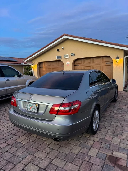2013 Mercedes-Benz W212 E-Class - Image 7 of 16