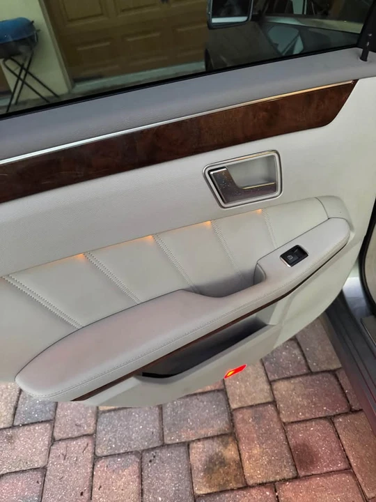 2013 Mercedes-Benz W212 E-Class - Image 11 of 16