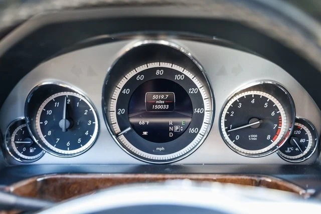 2013 Mercedes-Benz W212 E-Class - Image 6 of 12