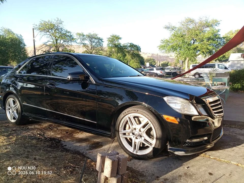 2013 Mercedes-Benz W212 E-Class - Image 3 of 14