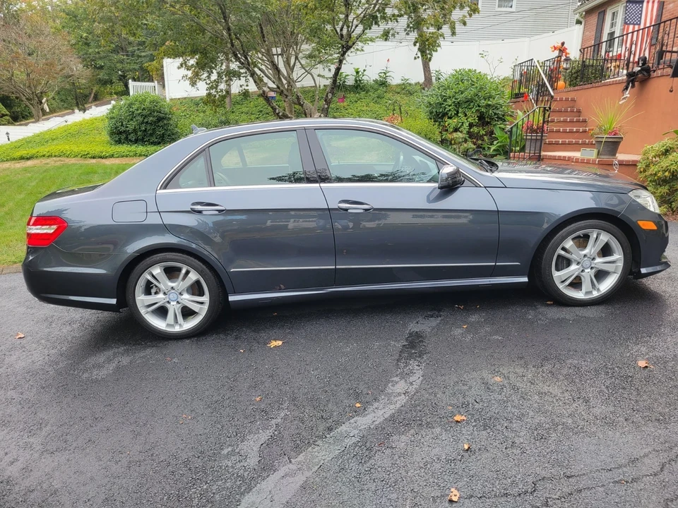 2013 Mercedes-Benz W212 E-Class - Image 2 of 21