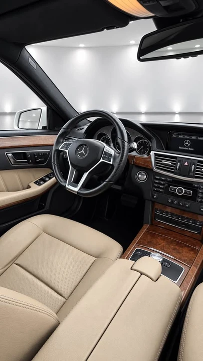 2013 Mercedes-Benz W212 E-Class - Image 12 of 20