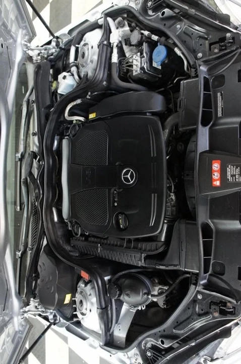 2013 Mercedes-Benz W212 E-Class - Image 9 of 20
