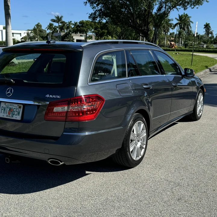 2013 Mercedes-Benz W212 E-Class - Image 11 of 12