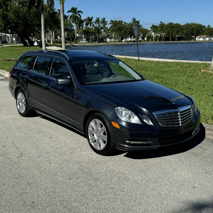 2013 Mercedes-Benz W212 E-Class - Image 2 of 12